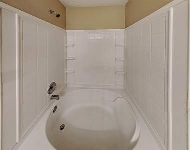 5446 Aloe Avenue - Photo Thumbnail 12