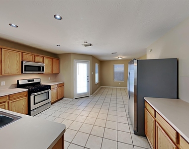 5446 Aloe Avenue - Photo Thumbnail 1