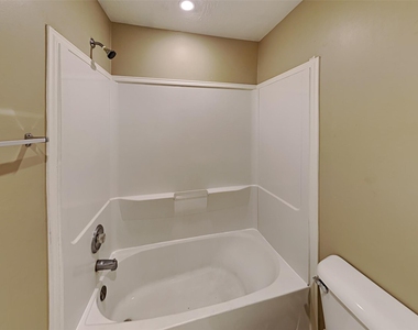 5446 Aloe Avenue - Photo Thumbnail 16
