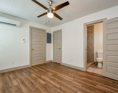 1009 Enid Street - Photo Thumbnail 16