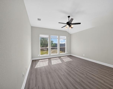 7559 Pemberley Court - Photo Thumbnail 28