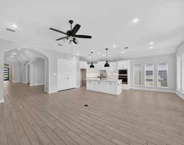 7559 Pemberley Court - Photo Thumbnail 22