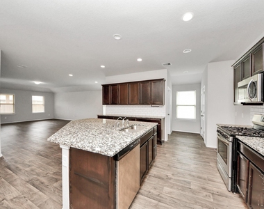 8302 Rose Petals Lane - Photo Thumbnail 10