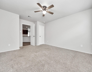8302 Rose Petals Lane - Photo Thumbnail 21