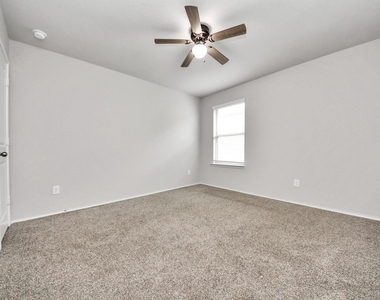8302 Rose Petals Lane - Photo Thumbnail 20