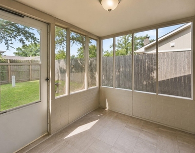 15823 Fox Springs Drive - Photo Thumbnail 13