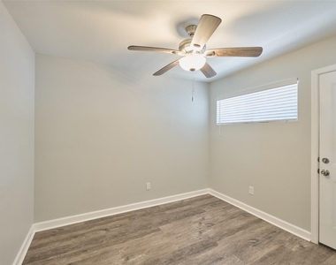 16 Harbour Row Drive - Photo Thumbnail 18