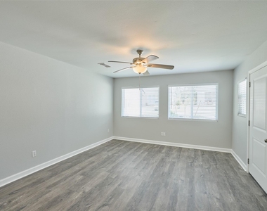 16 Harbour Row Drive - Photo Thumbnail 13