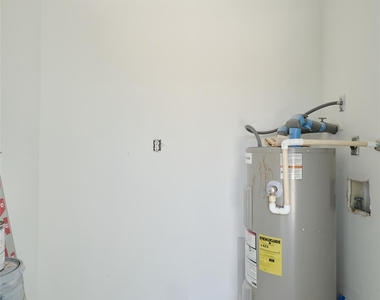 16 Harbour Row Drive - Photo Thumbnail 20