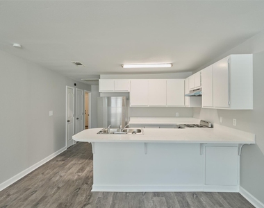 16 Harbour Row Drive - Photo Thumbnail 8