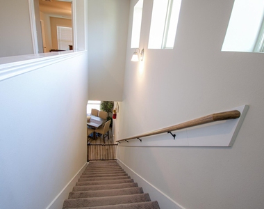 12818 Sirkis Street - Photo Thumbnail 12