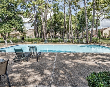 800 Country Place Drive - Photo Thumbnail 36