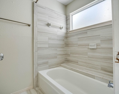 800 Country Place Drive - Photo Thumbnail 24