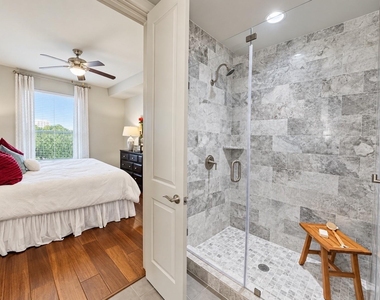 10401 Town And Country Way - Photo Thumbnail 2