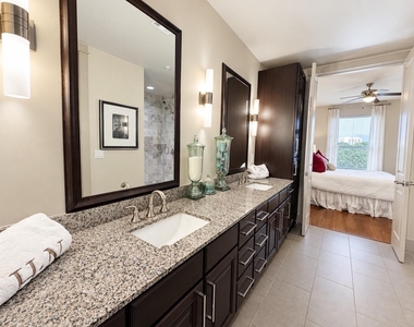 10401 Town And Country Way - Photo Thumbnail 3
