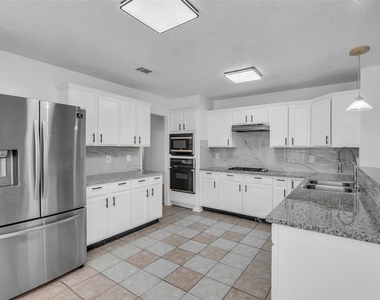 15331 Goodman Street - Photo Thumbnail 6