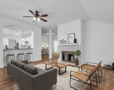 15331 Goodman Street - Photo Thumbnail 5