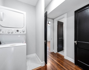 2511 Arbor Street - Photo Thumbnail 12