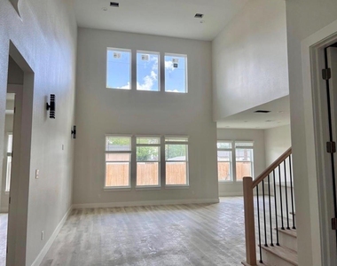 9905 Excaliburs Court - Photo Thumbnail 3