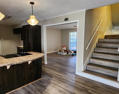 5312 Palm Drive - Photo Thumbnail 10