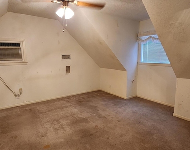 5312 Palm Drive - Photo Thumbnail 19