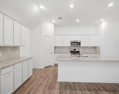 4907 Chestnut Valley Lane - Photo Thumbnail 3