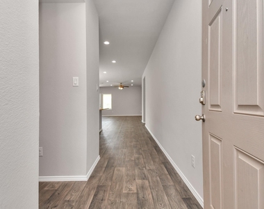 14206 West Rim Lane - Photo Thumbnail 13