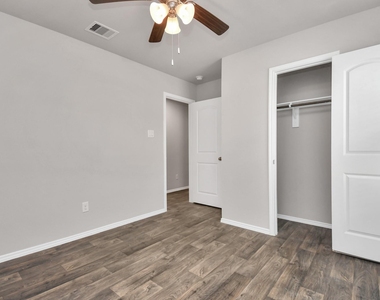 14206 West Rim Lane - Photo Thumbnail 35