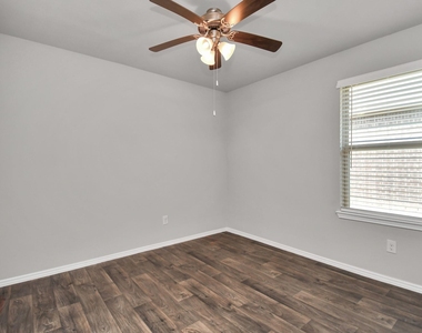 14206 West Rim Lane - Photo Thumbnail 37