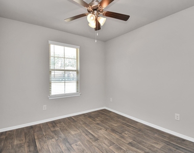 14206 West Rim Lane - Photo Thumbnail 14