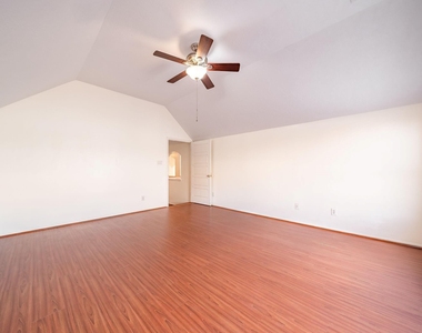 3627 Heritage Colony Drive - Photo Thumbnail 28