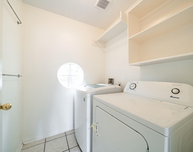 3627 Heritage Colony Drive - Photo Thumbnail 11