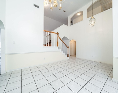 3627 Heritage Colony Drive - Photo Thumbnail 4