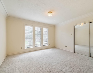 1410 Osborne Drive - Photo Thumbnail 22