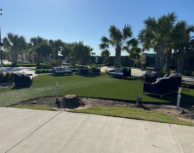 13125 Cobalt Cove Court - Photo Thumbnail 20