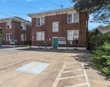 3719 Audubon Place - Photo Thumbnail 13
