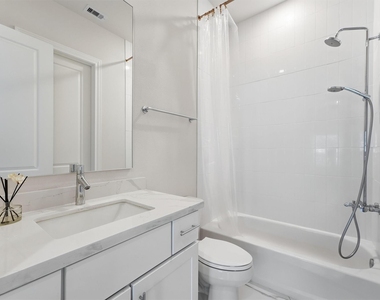 3305 W 11th Street - Photo Thumbnail 6
