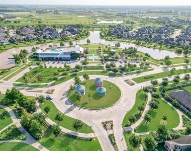 1515 Shining Willow Court - Photo Thumbnail 10