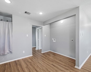 5414 Evelyn Street - Photo Thumbnail 12