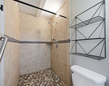 5414 Evelyn Street - Photo Thumbnail 15
