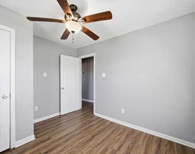 5414 Evelyn Street - Photo Thumbnail 19