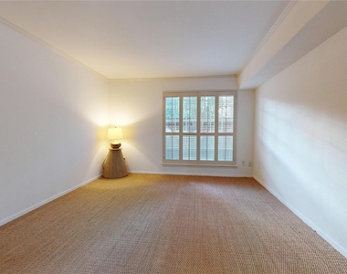 357 N Post Oak Lane - Photo Thumbnail 9
