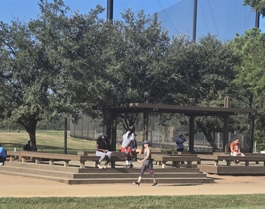 357 N Post Oak Lane - Photo Thumbnail 19