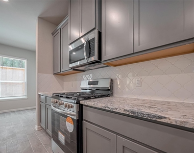 22906 Ephesus Avenue - Photo Thumbnail 14