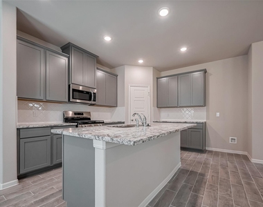 22906 Ephesus Avenue - Photo Thumbnail 11