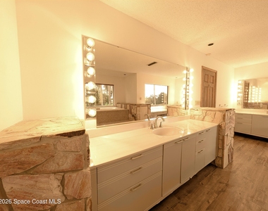 3686 Muirfield Drive - Photo Thumbnail 32