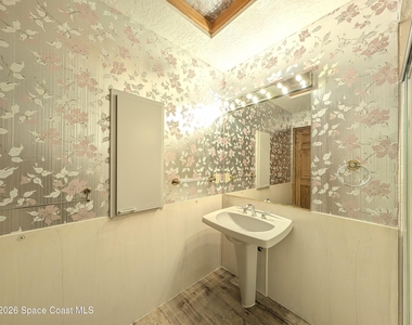 3686 Muirfield Drive - Photo Thumbnail 34