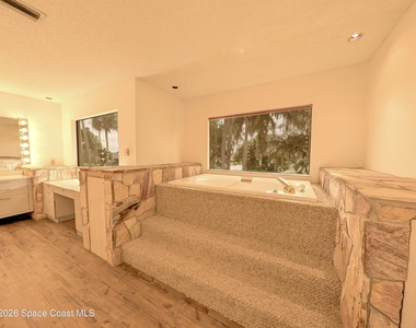 3686 Muirfield Drive - Photo Thumbnail 31