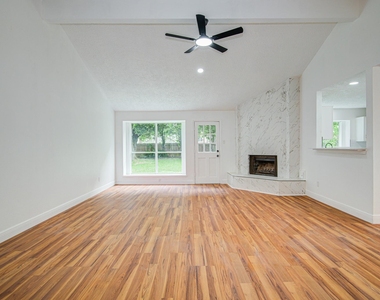 24127 Spring Towne Drive - Photo Thumbnail 6