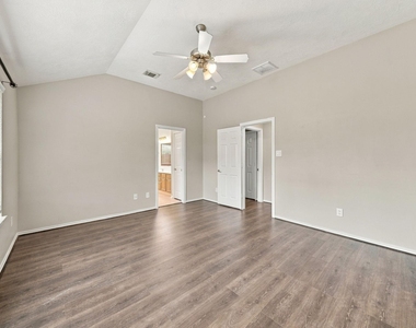 6806 Topsfield Point Drive - Photo Thumbnail 7